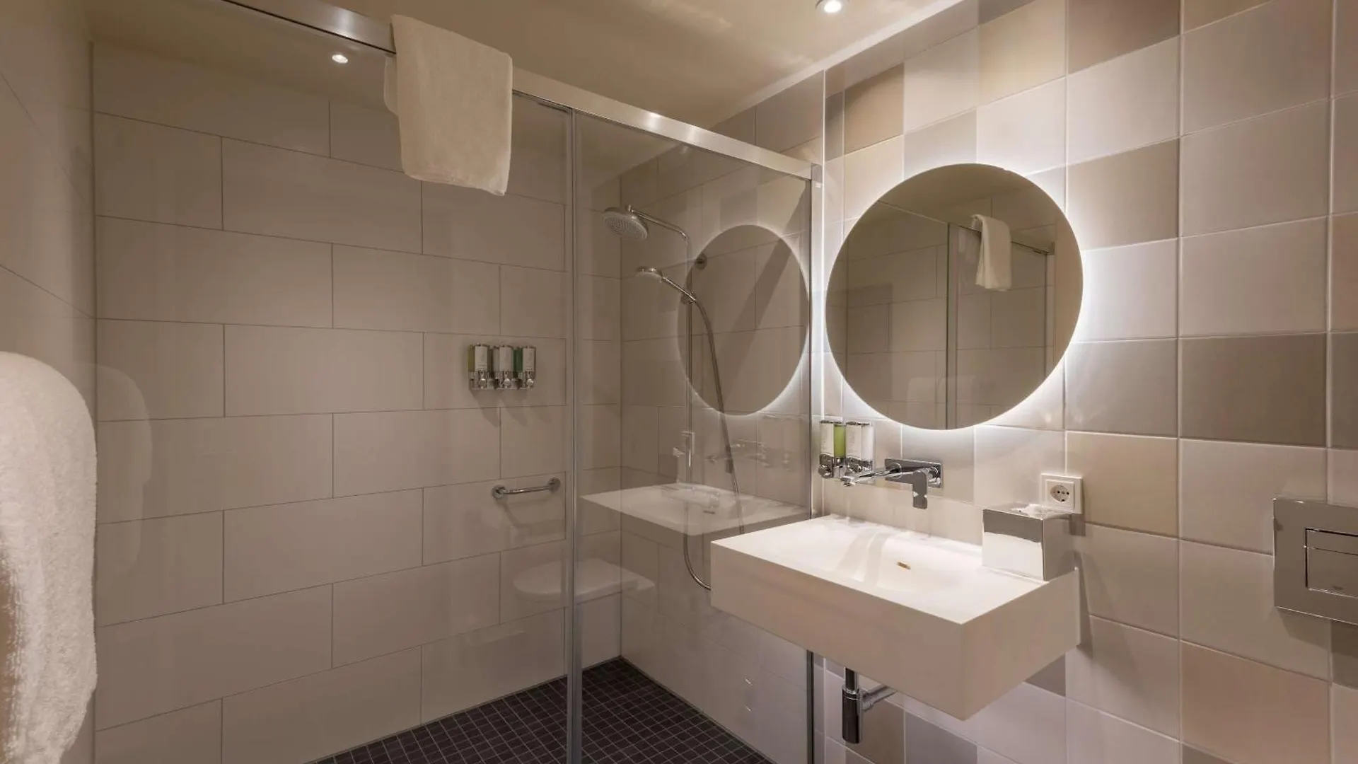 Hampton By Hilton Munich City North