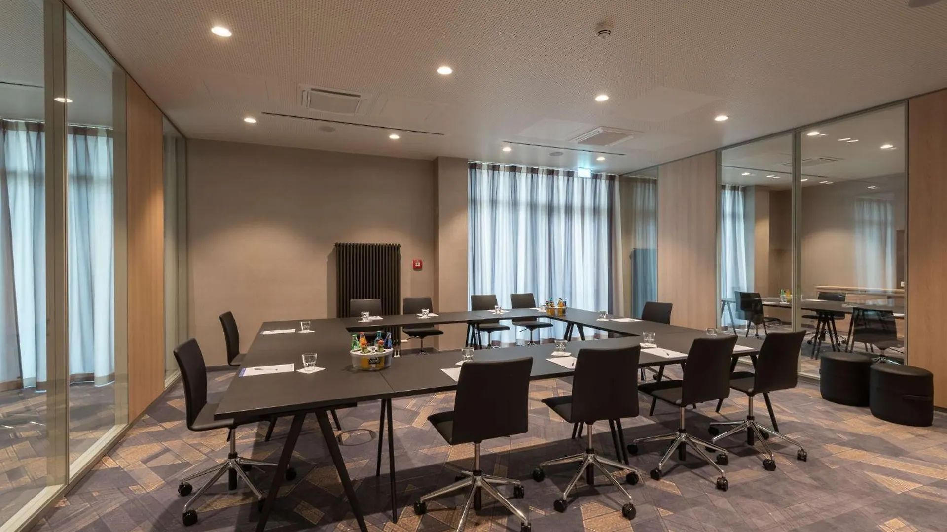 Hampton By Hilton Munich City North Hotel